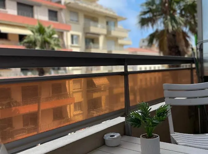 Idealement Situe, Vue Mer & Parking Privee Gratuit
