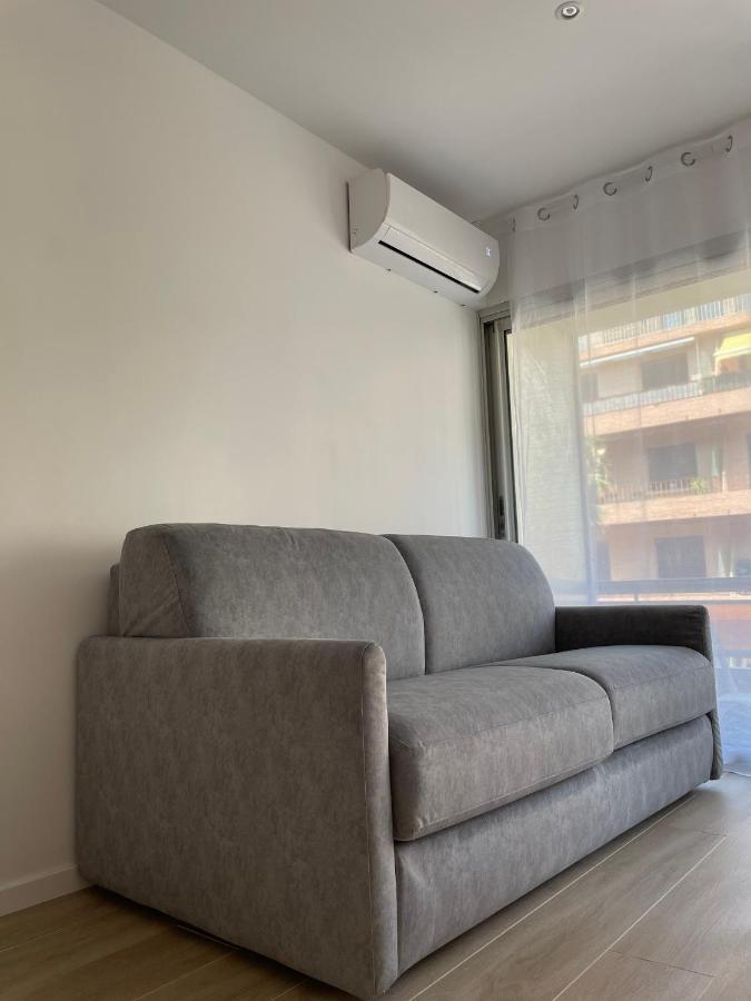 Idealement Situe, Vue & Parking Privee Gratuit *